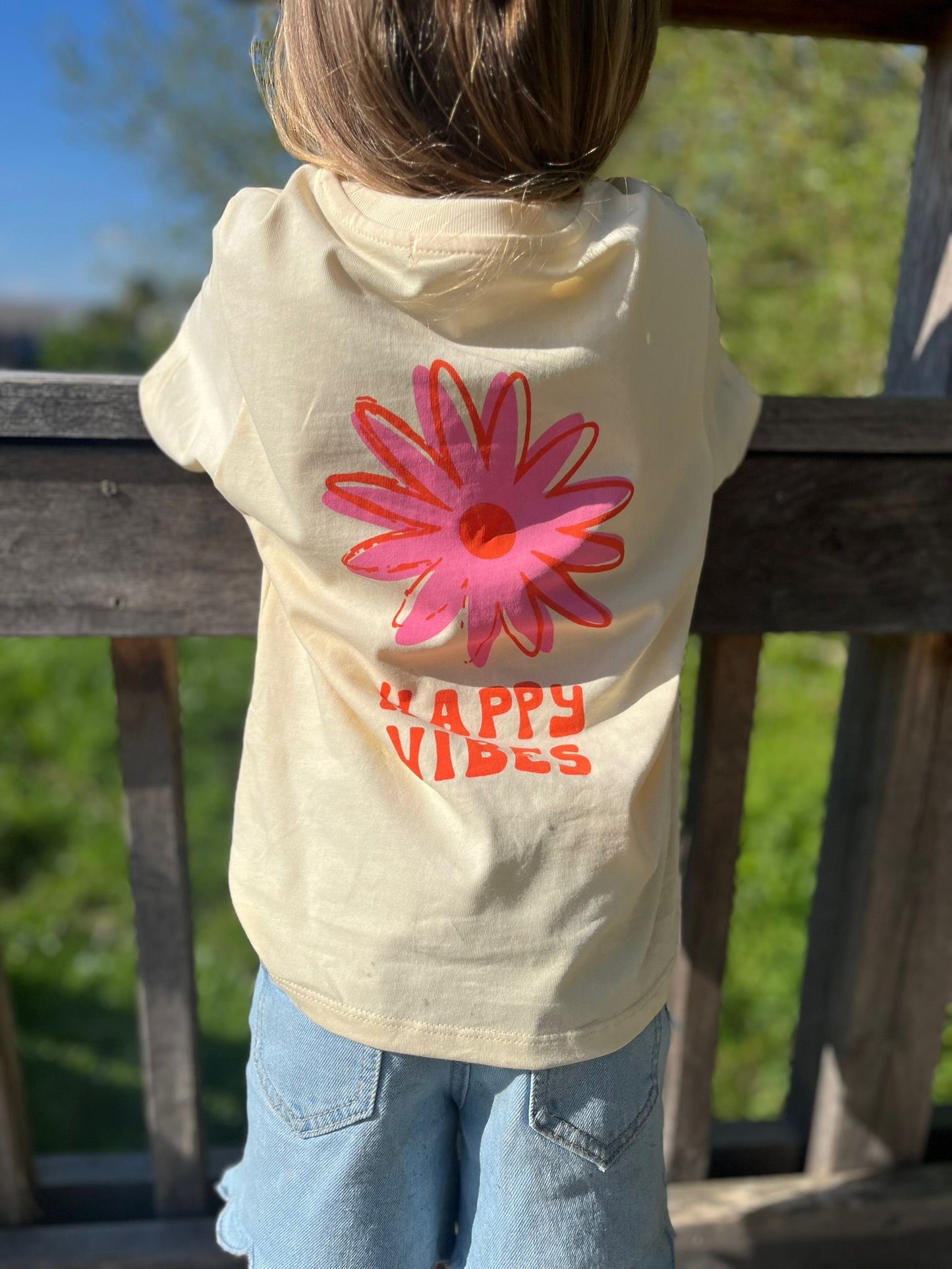 T-shirt fille geel happy vibes