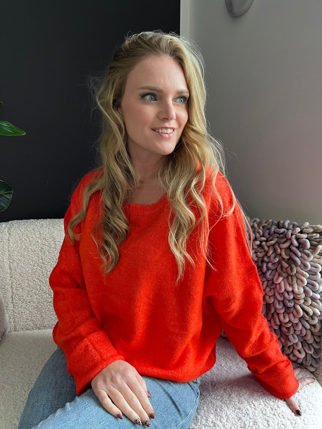 Pull Julia oranje