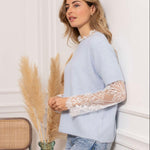 Pull Kimberly blauw met kanten mouwen