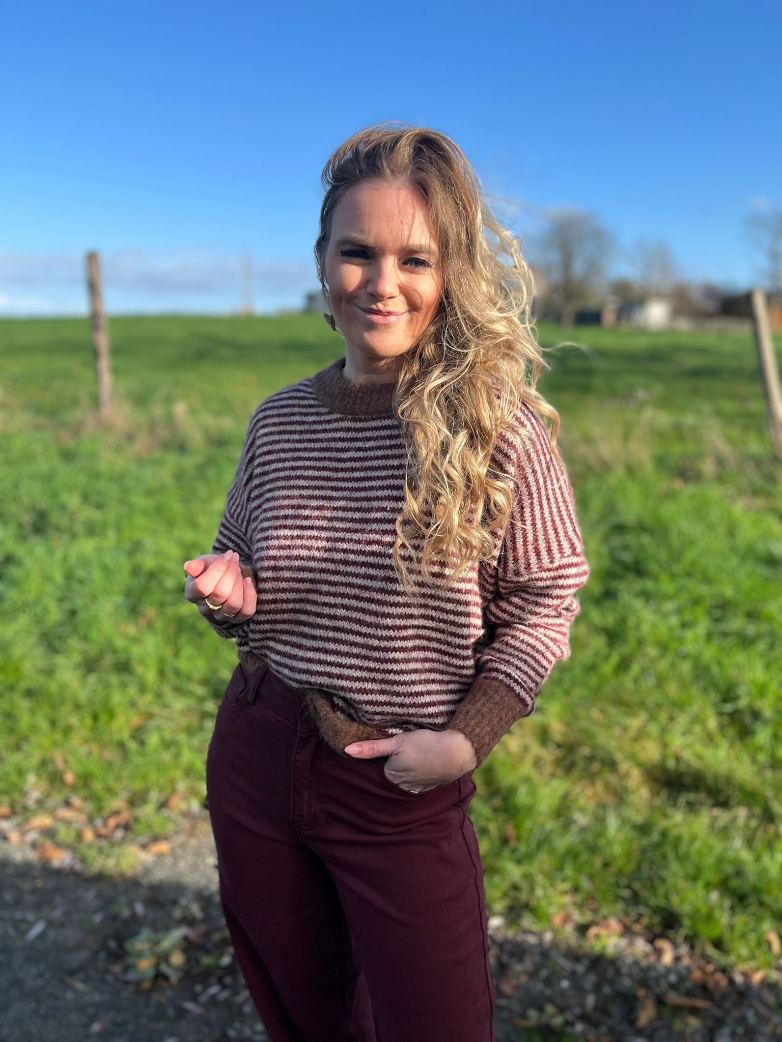 Pull Mila wine/coffee