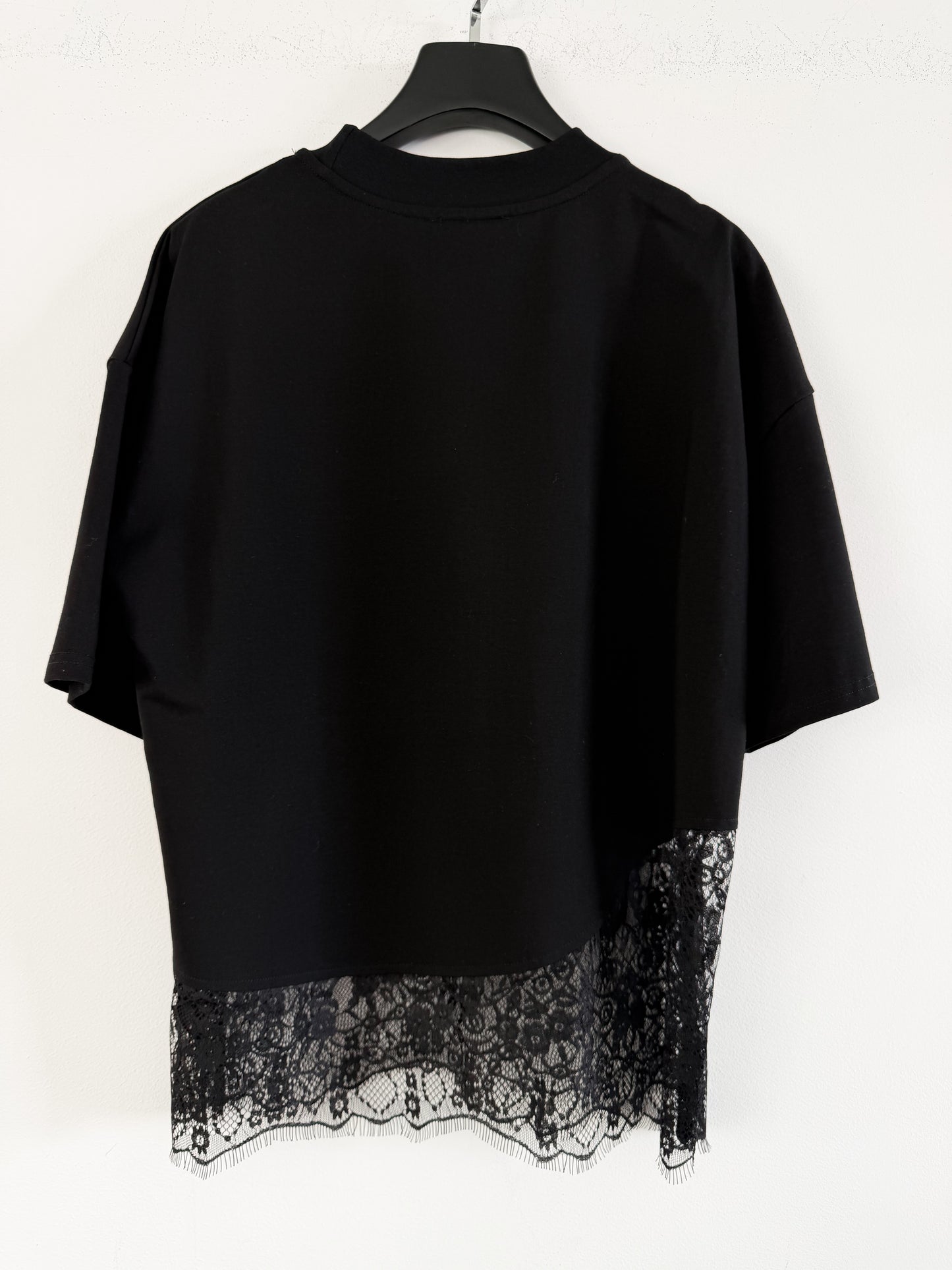 T-shirt Anika zwart