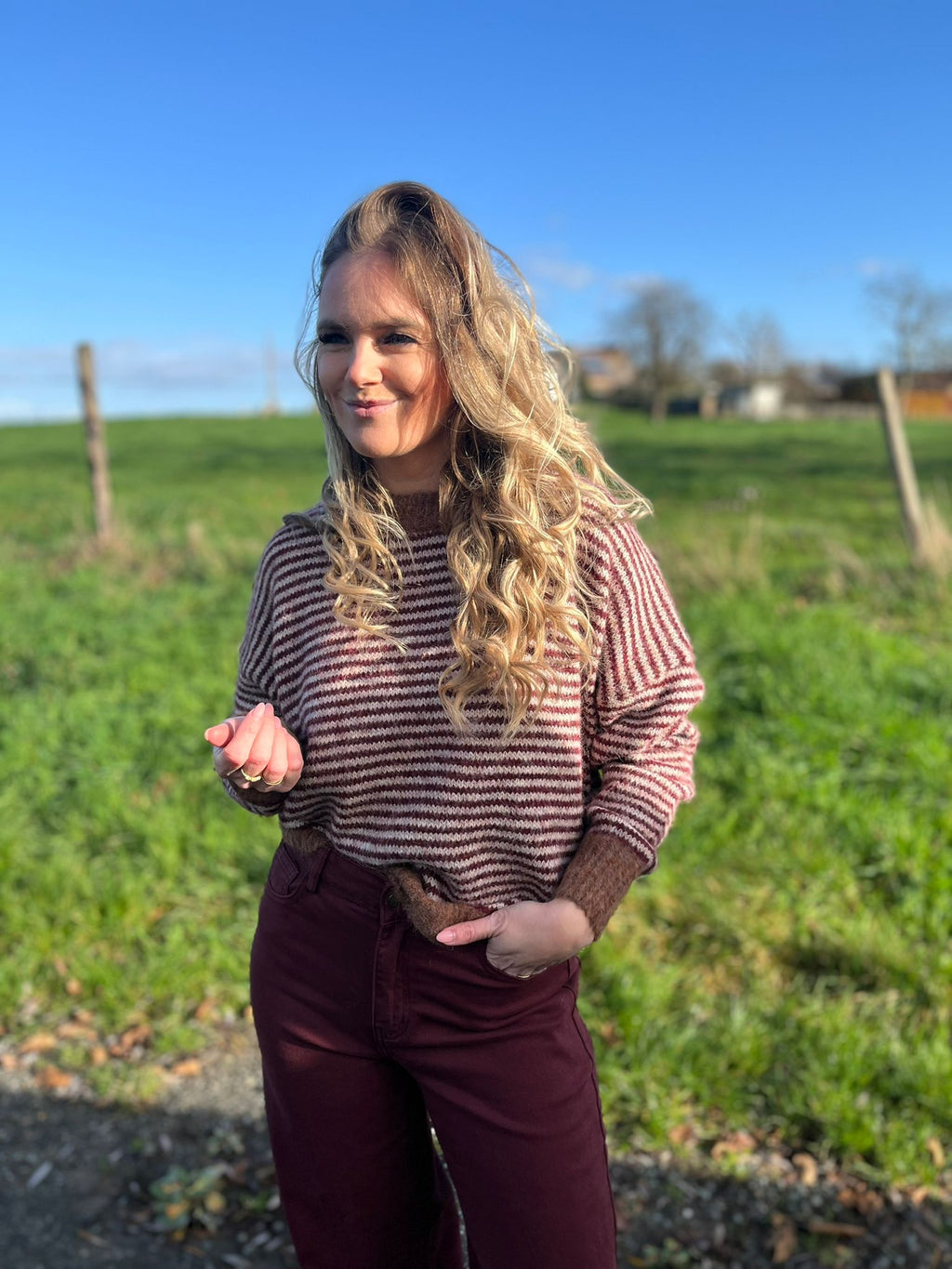 Pull Mila wine/coffee