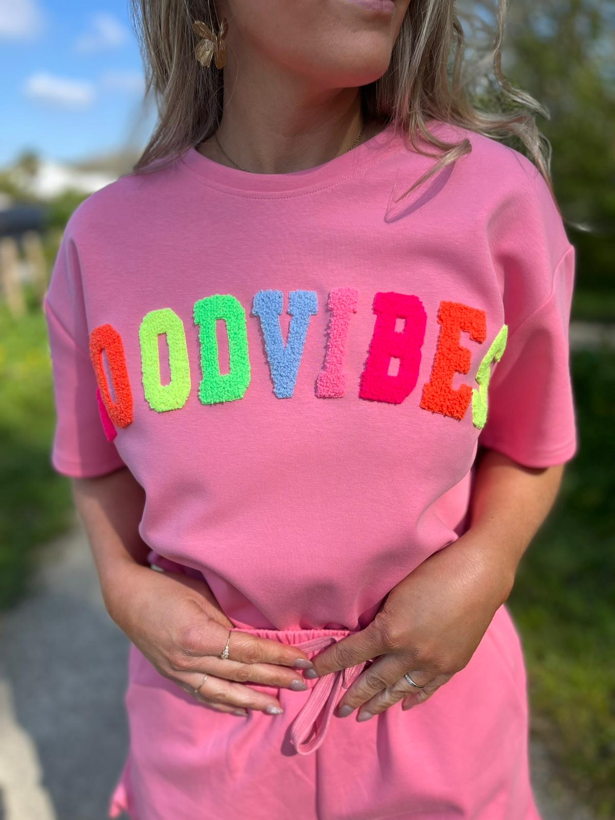 T-shirt Mia roos good vibes