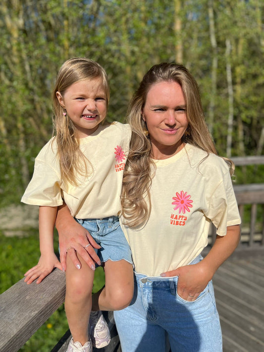 T-shirt fille geel happy vibes
