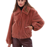 K-Design - Jas in bont look met rits (B904)
B90417201