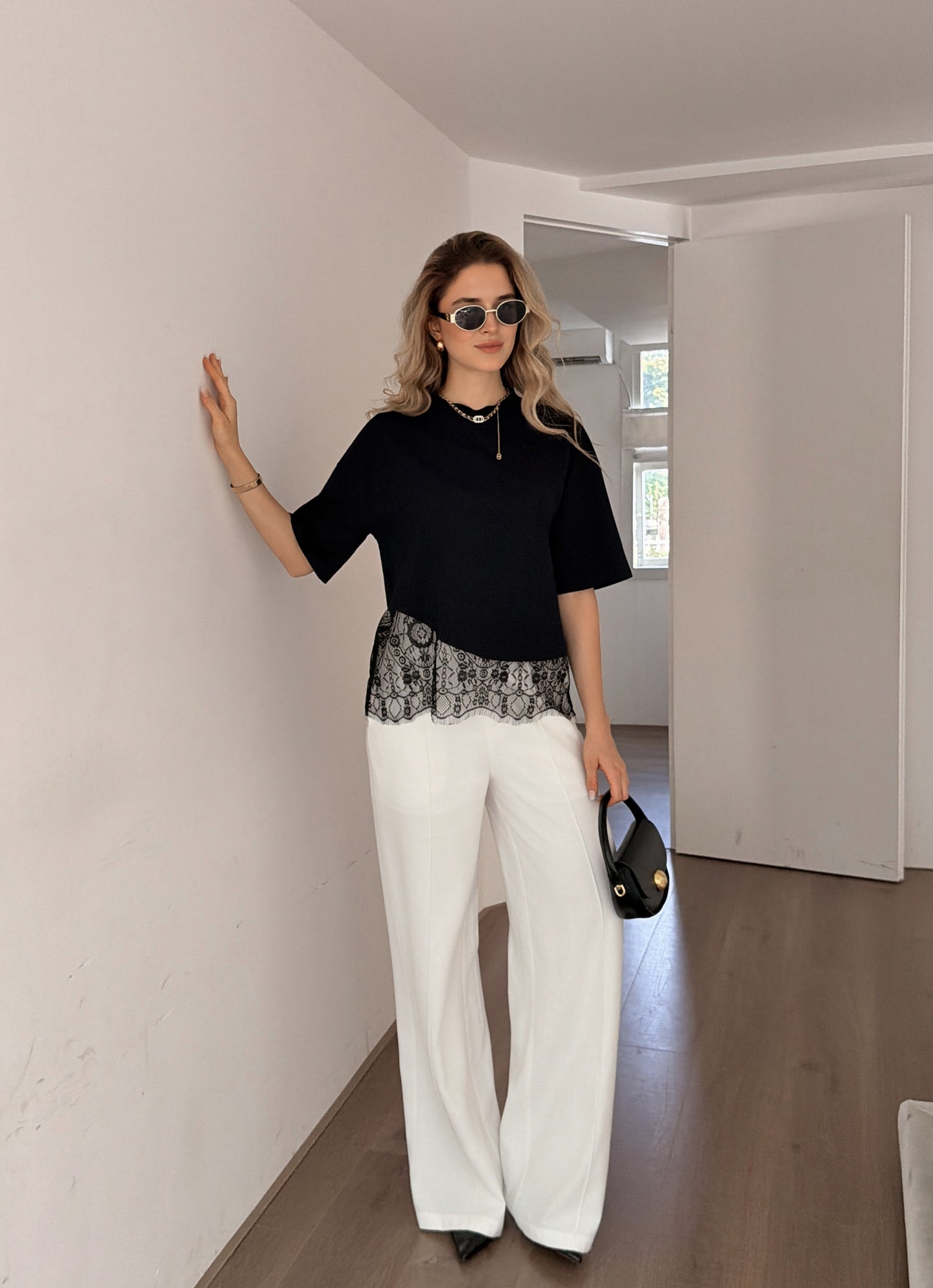 T-shirt Anika zwart
